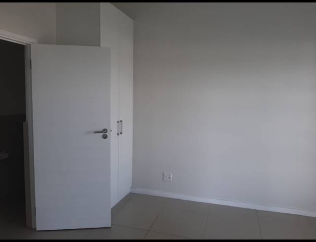 2 BEDROOM APARTMENT FOR SALE IN UMHLANGA RIDGE